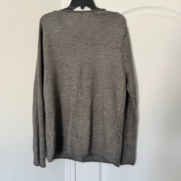 H&M | gray sweater - L - Picture 2 of 5